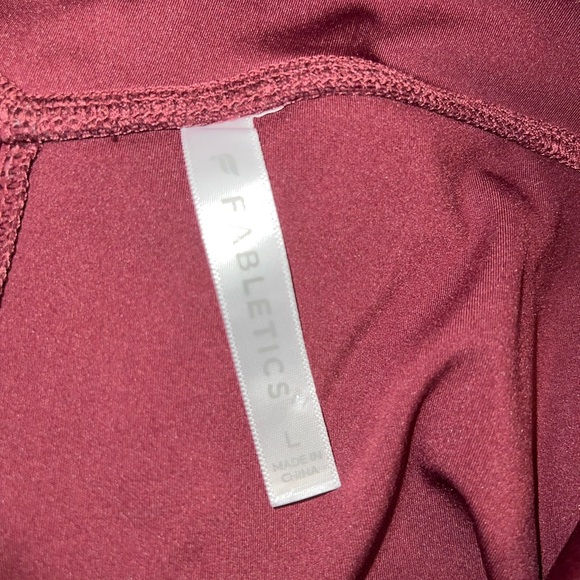Fabletics Size L Burgundy Leggings - Picture 4 of 4